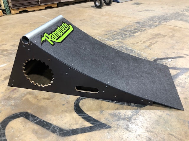 Skateboard Ramp | Black Kicker XL | Weatherproof | Ramptech Ramps ...