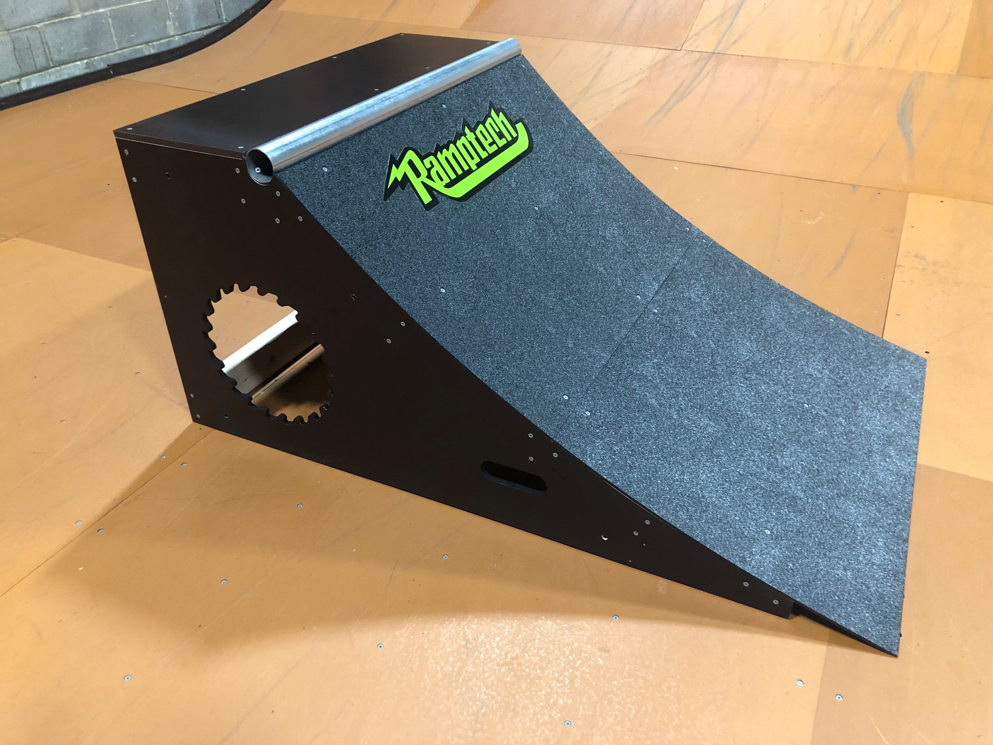 Skateboard Ramp | 2'x3' Quarter Pipe | Weatherproof | Ramptech Ramps ...